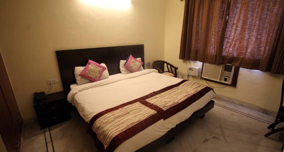 Kris Residency, New Delhi 5